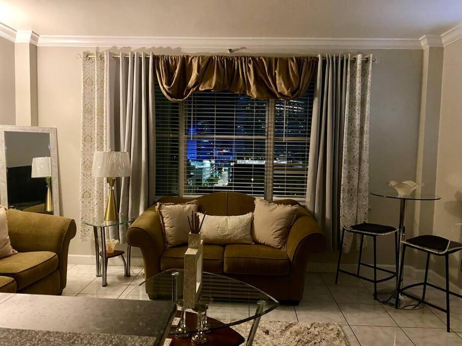 Cozy Downtown Condominium Джексонвілл Екстер'єр фото